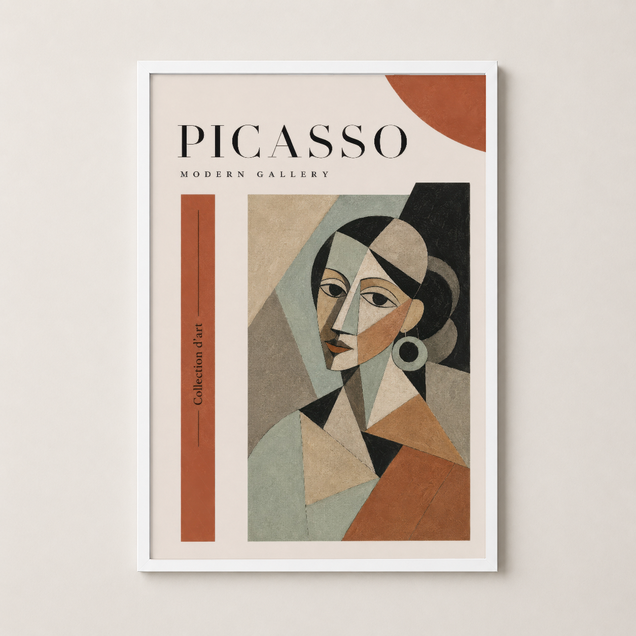 Beyaz çerçeveli Picasso tablosu, aydınlık mekanlara uyum sağlayan kubist portre sanatının zarif bir sunumu.