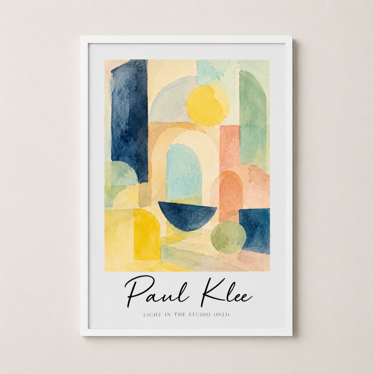 Şık beyaz çerçeveli Paul Klee sanat tablosu, pastel tonlar ve geometrik formlarıyla minimalist dekorasyon için ideal.