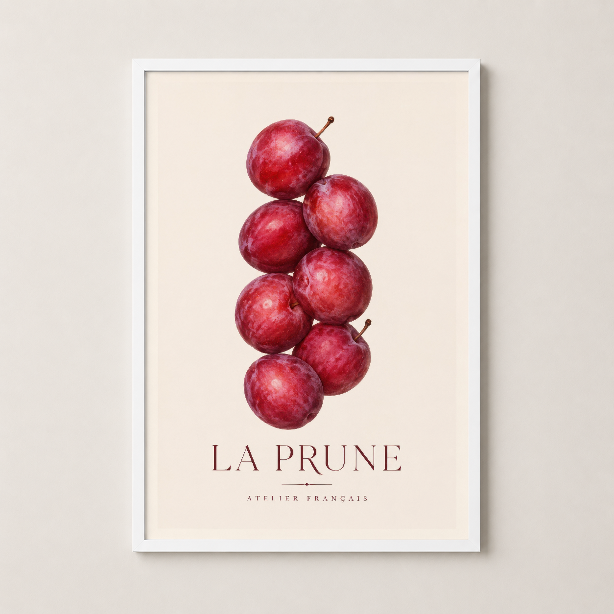 La Prune sanat baskısı beyaz çerçevede, minimalist erik görselinin şık ve temiz sunumu.
