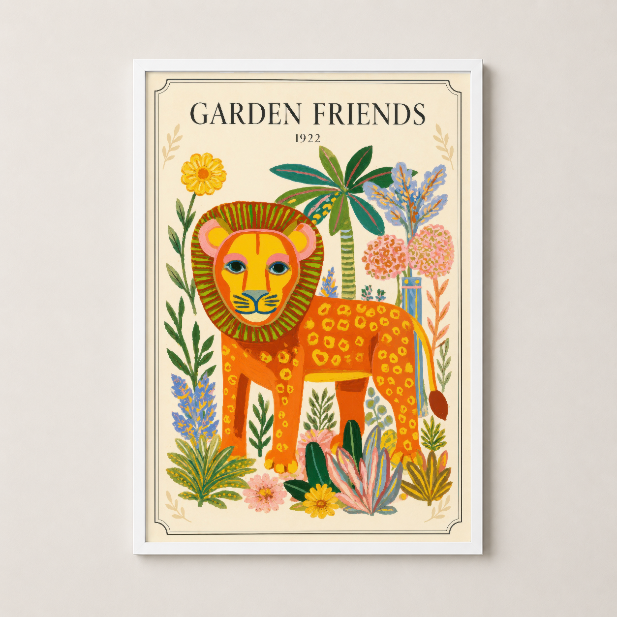 Garden Friends tablosu beyaz çerçeveli, minimalist iç dekorasyonda aslan ve botanik desenli sanat poster.