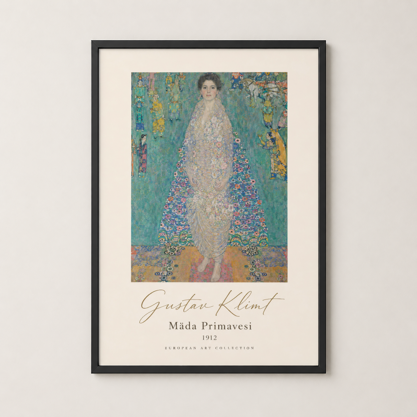 Siyah çerçeveli Klimt posteri, modern bir iç mekanda sanat ve sofistikasyonun semptomu olarak görkemli görünüm sağlar.