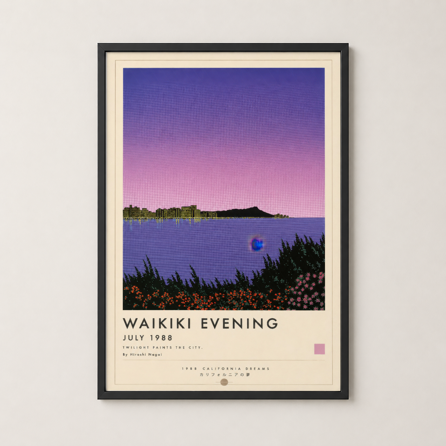 Waikiki Evening posteri siyah çerçevede, vintage sanat stili ile Hawaii manzarası ve gün batımı atmosferi.