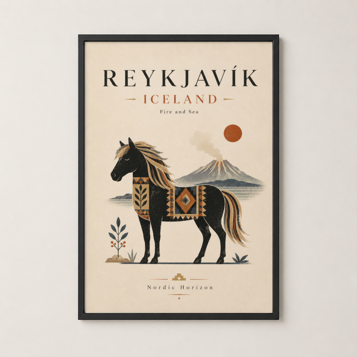 Siyah çerçevede, Nordic Horizon temalı Reykjavik duvar tablosu, geleneksel at motifiyle İzlanda ruhunu yansıtan.
