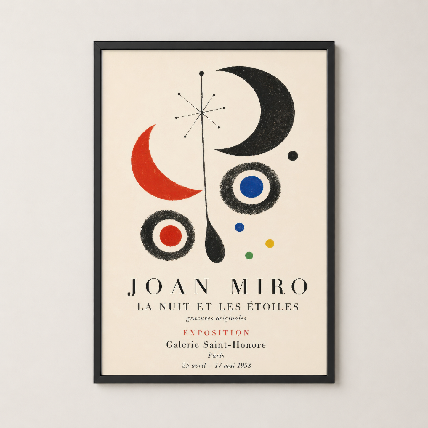 Miró'nun La Nuit et les Étoiles tablosu siyah çerçevede, modern iç mekanlar için ideal sanat eseri.