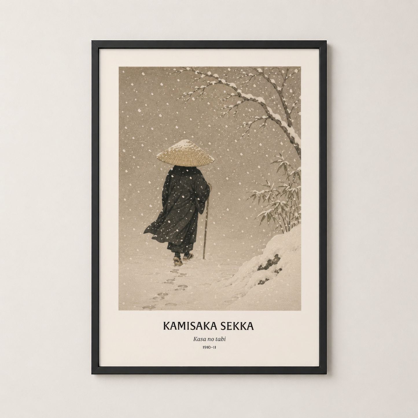 Kamisaka Sekka Kar Yağışı posterinin siyah çerçeveli versiyonu, sakin kış manzarası ile ev dekorasyonuna zarafet katıyor.