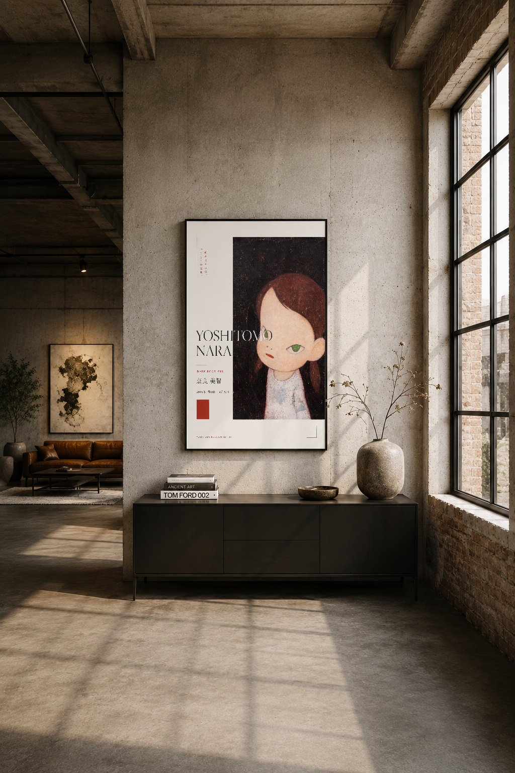 İndustrial mekanda siyah çerçeveli Yoshitomo Nara posteri; betonlu duvarla kontrast oluşturan sanat eseri.