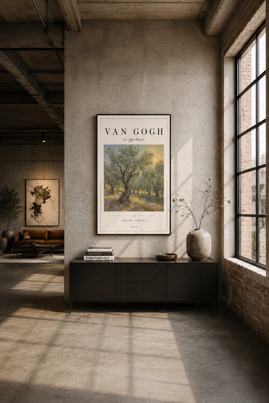 Modern endüstriyel loft ortamında, betonlu duvar üzerine siyah çerçeveli Van Gogh posteri minimalist şıklıkla sergileniyor.