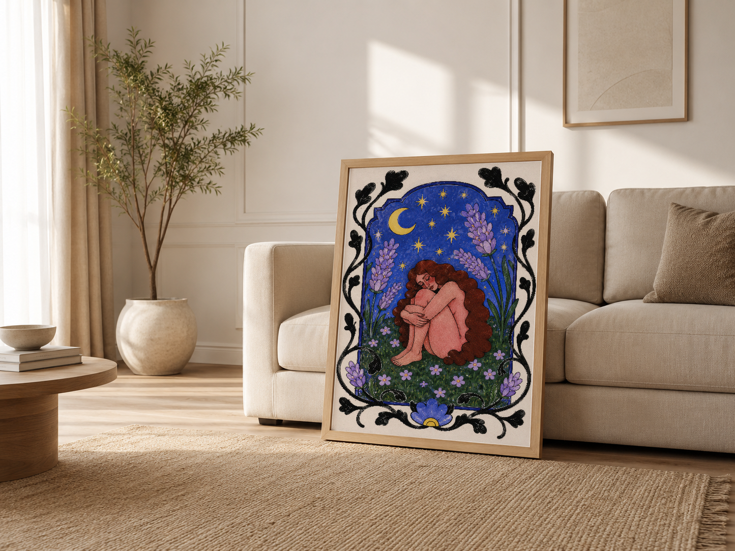 Modern oturma odasında ahşap çerçeveli, ay yıldız temalı dekoratif poster, rahat ve sakin iç mekân tasarımına uyumlu sanat