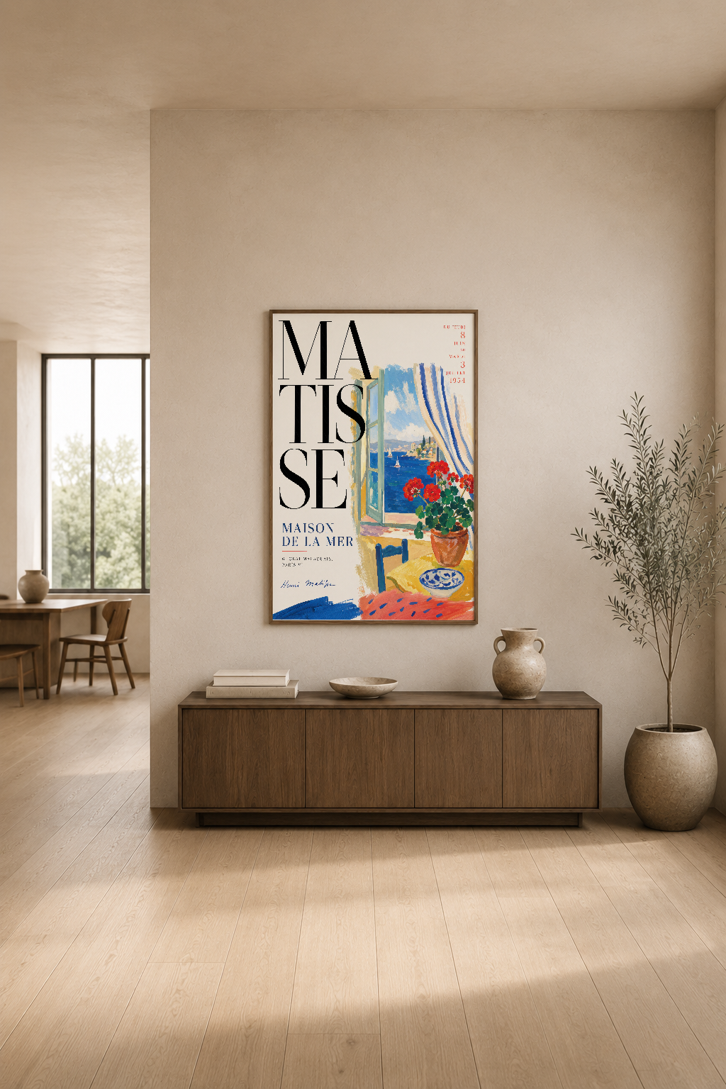 Matisse Maison de la Mer tablosu, modern minimalist odada ahşap konsol üstünde sergilenen renkli sanat.